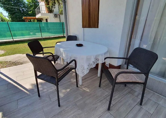 Apartmán With A - C In Siofok-balaton 19625 *